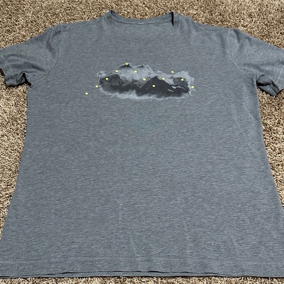 lululemon athletica Gray Mountain Graphic Tee - Picture 2 of 4